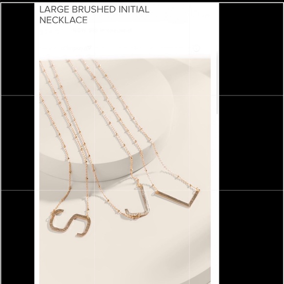 Francesca’s large brushed initial necklace - Picture 6 of 9